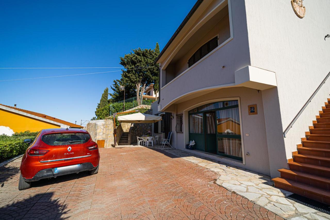 קאפוליברי Appartamenti Serena מראה חיצוני תמונה